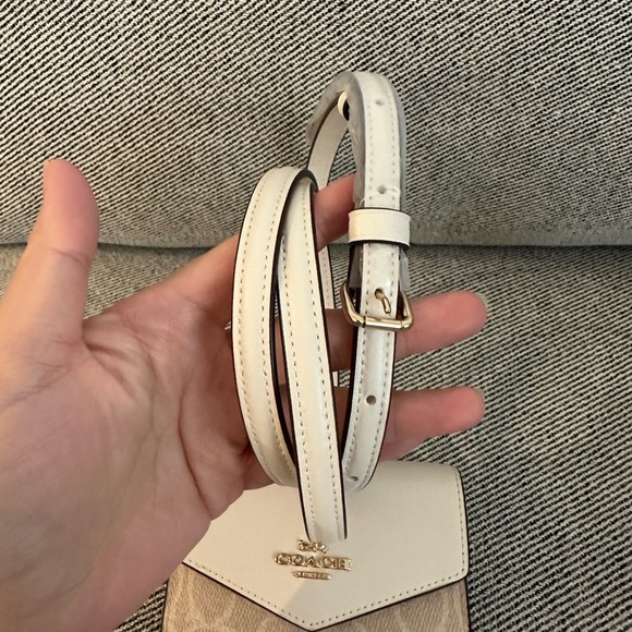 NWT Coach Mini Envelope Wallet With Strap CX162